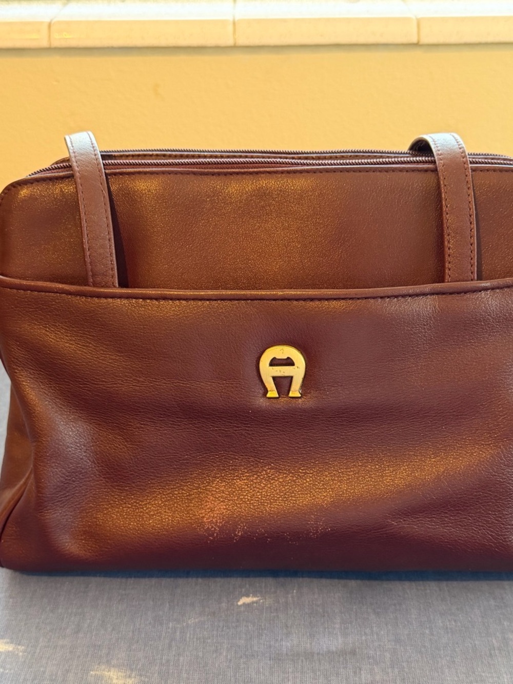 Etienne Aigner Burgundy Leather Shoulder Bag Vintage Classic Purse